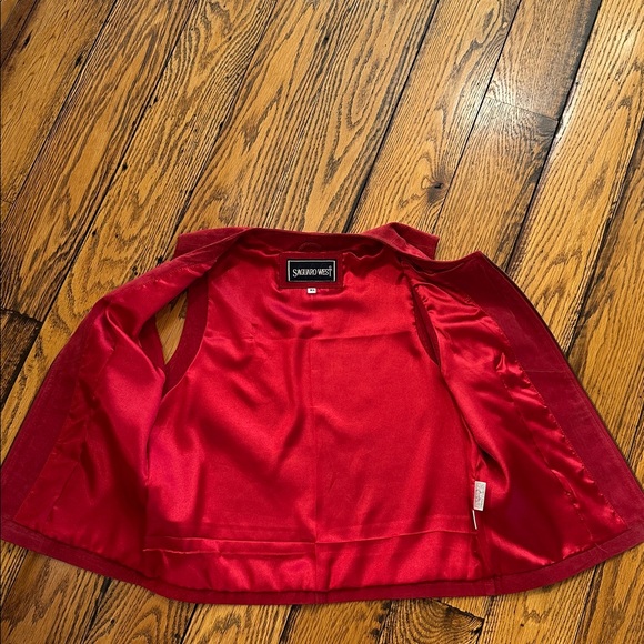 VINTAGE AND NWT🤩 SAGUARO WEST RED WOMENS SUEDE VEST WITH ZIPPER CLOSURE - Picture 9 of 10